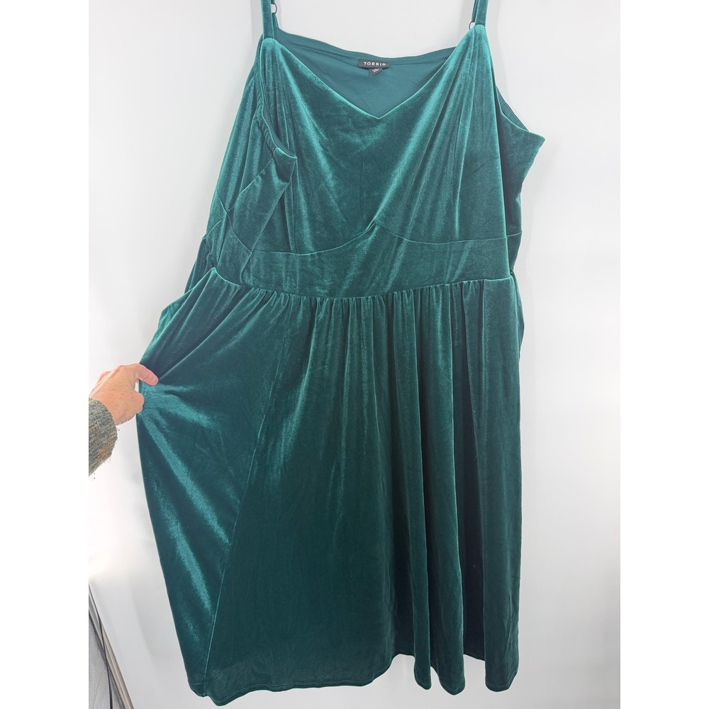 Torrid green velvet v-neck midi dress w pockets emerald size 3 holiday